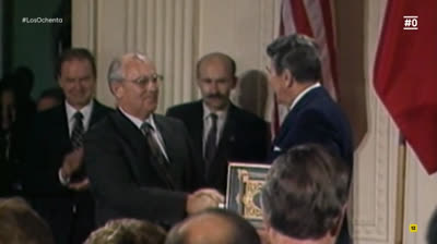 07. Abajo el muro (Los ochenta)