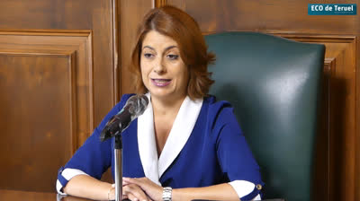 LA ALCALDESA BUJ ANUNICA OPOSICIONES PARA CUBRIR SEIS PLAZAS DE ADMINISTRATIVOS EN TERUEL