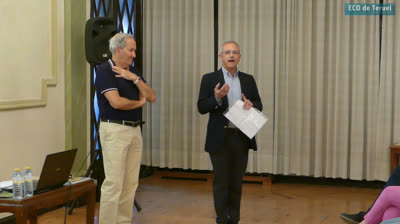 CARLOS CASAS PRESENTA SU LIBRO DE POESIA FLOR DE ALIAGA